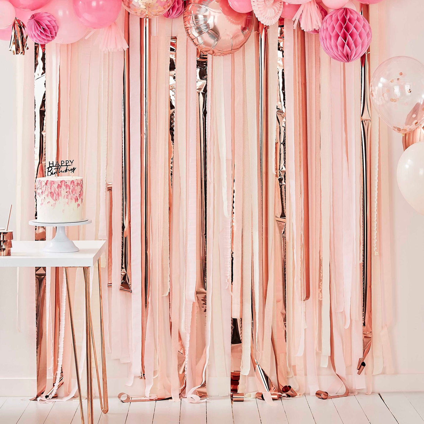 Roze en Rose-gold party streamer backdrop