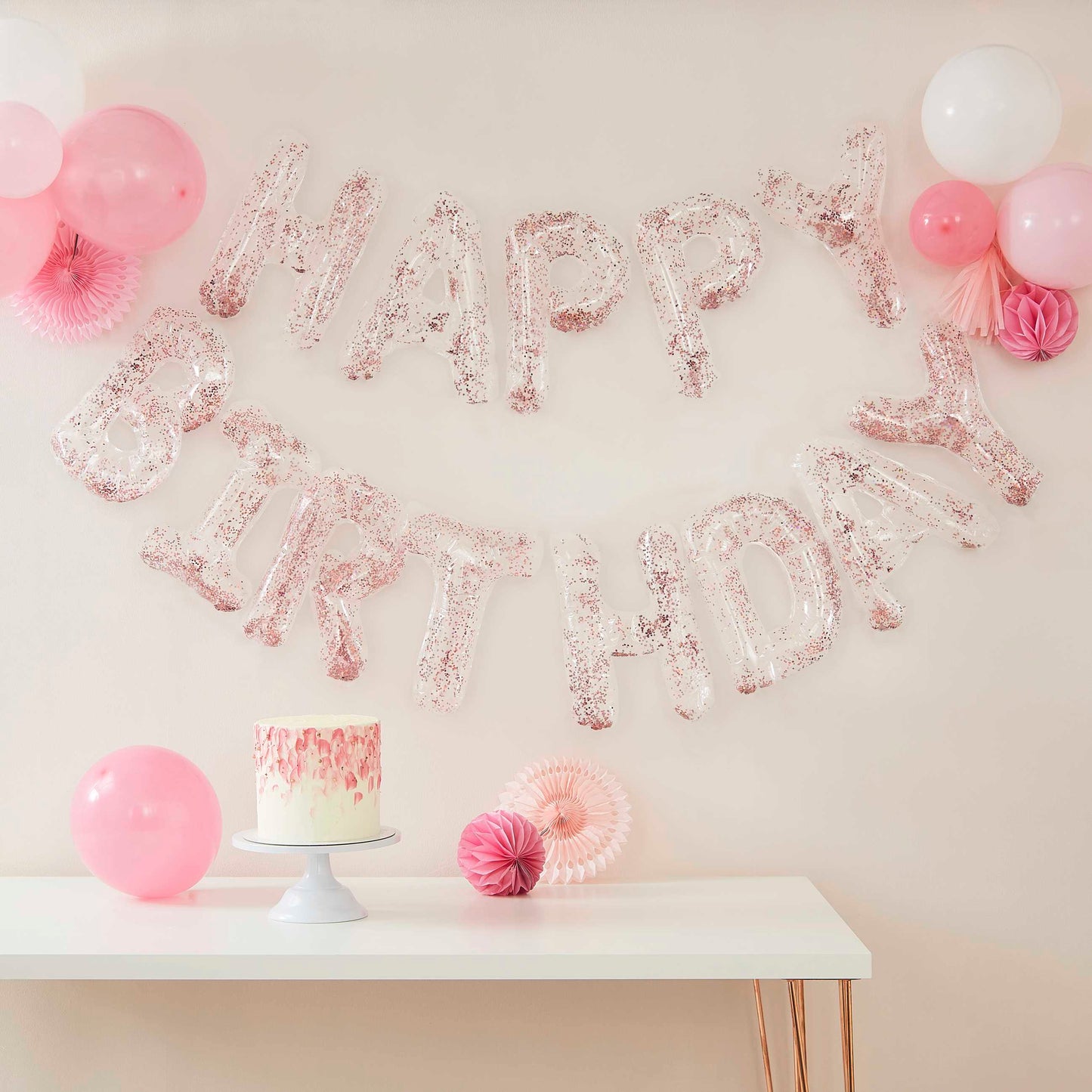 Happy birthday ballonnen tekst, doorzichtig met roze confetti